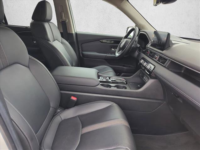Used 2025 Honda Pilot EX-L image 23