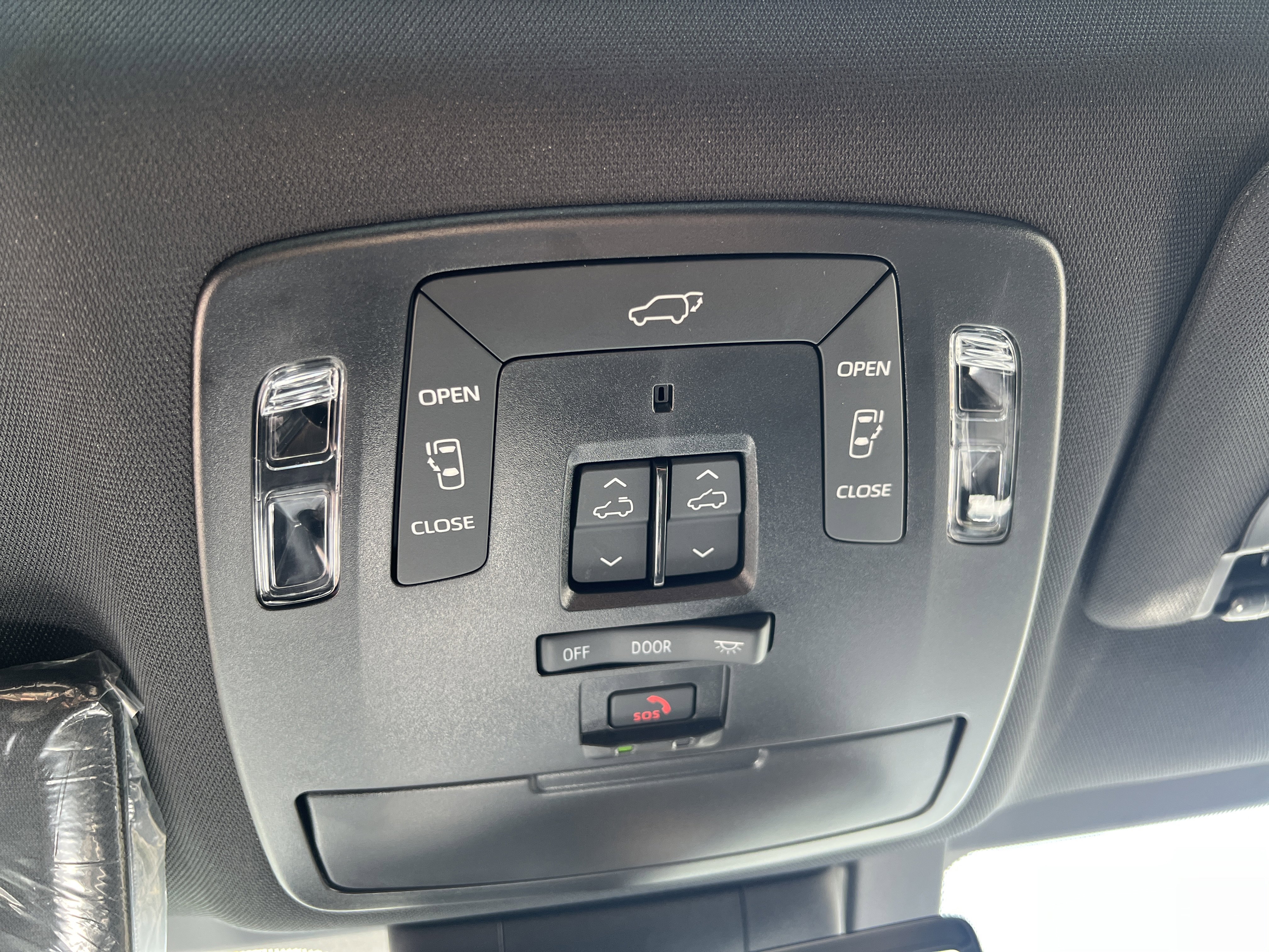 New 2026 Toyota Sienna Platinum image 23