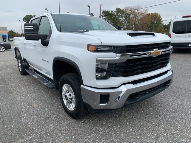 Used 2024 Chevrolet Silverado 2500 LT image 7