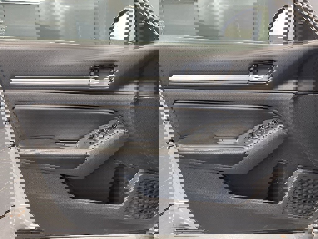 Used 2022 Nissan Altima 2.5 SV image 13