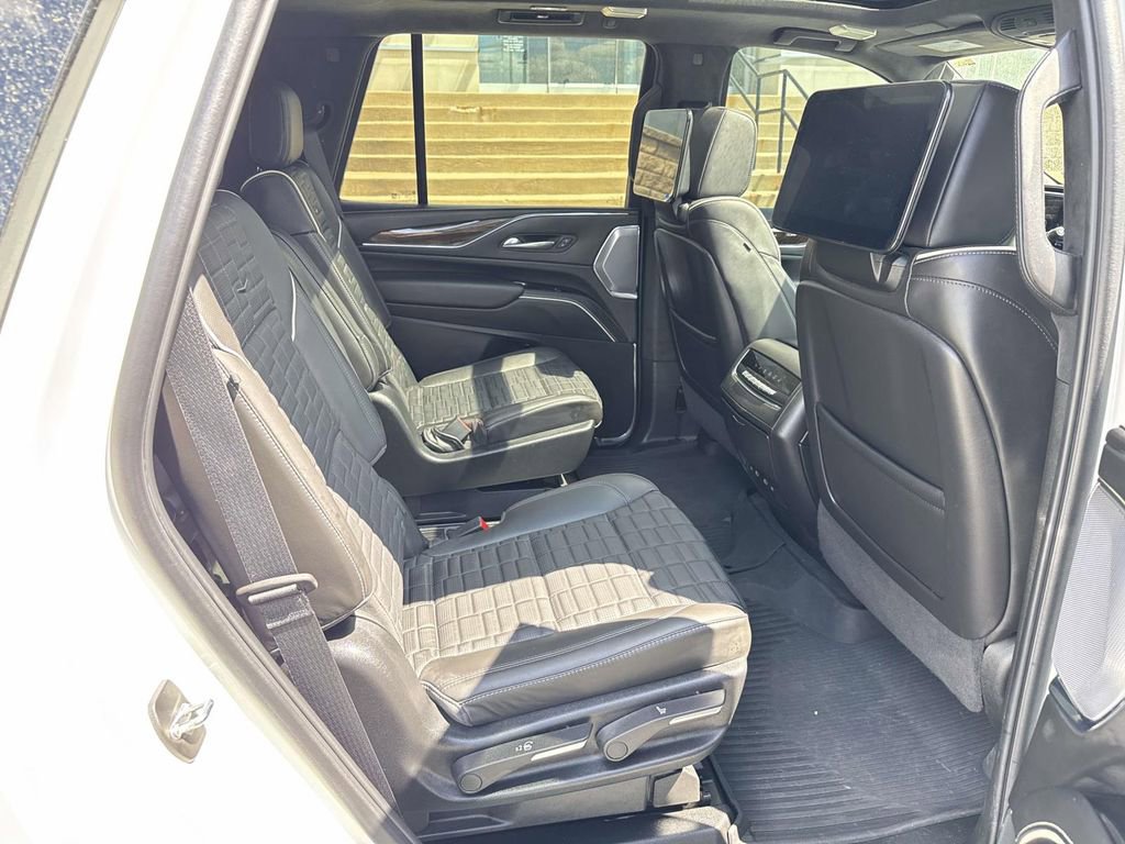 Used 2024 Cadillac Escalade Premium Luxury Platinum w/ LPO, Floor Liner Package image 11