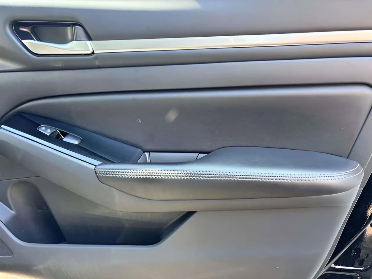 Used 2023 Nissan Altima 2.5 SV image 14