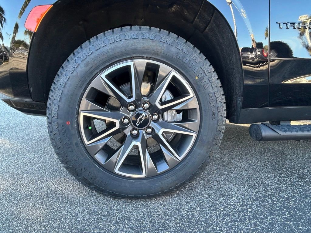 Used 2024 Chevrolet Tahoe Z71 w/ Luxury Package image 10
