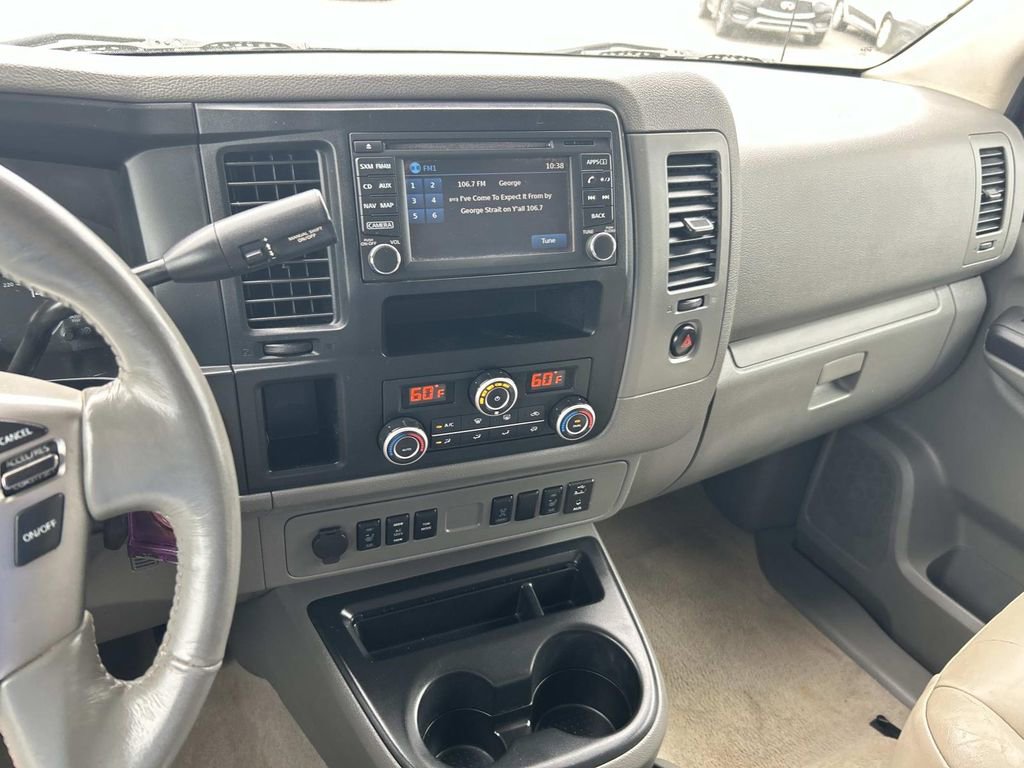 Used 2018 Nissan NV 3500 SL image 24