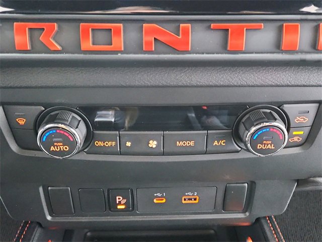 Used 2025 Nissan Frontier PRO-4X image 32