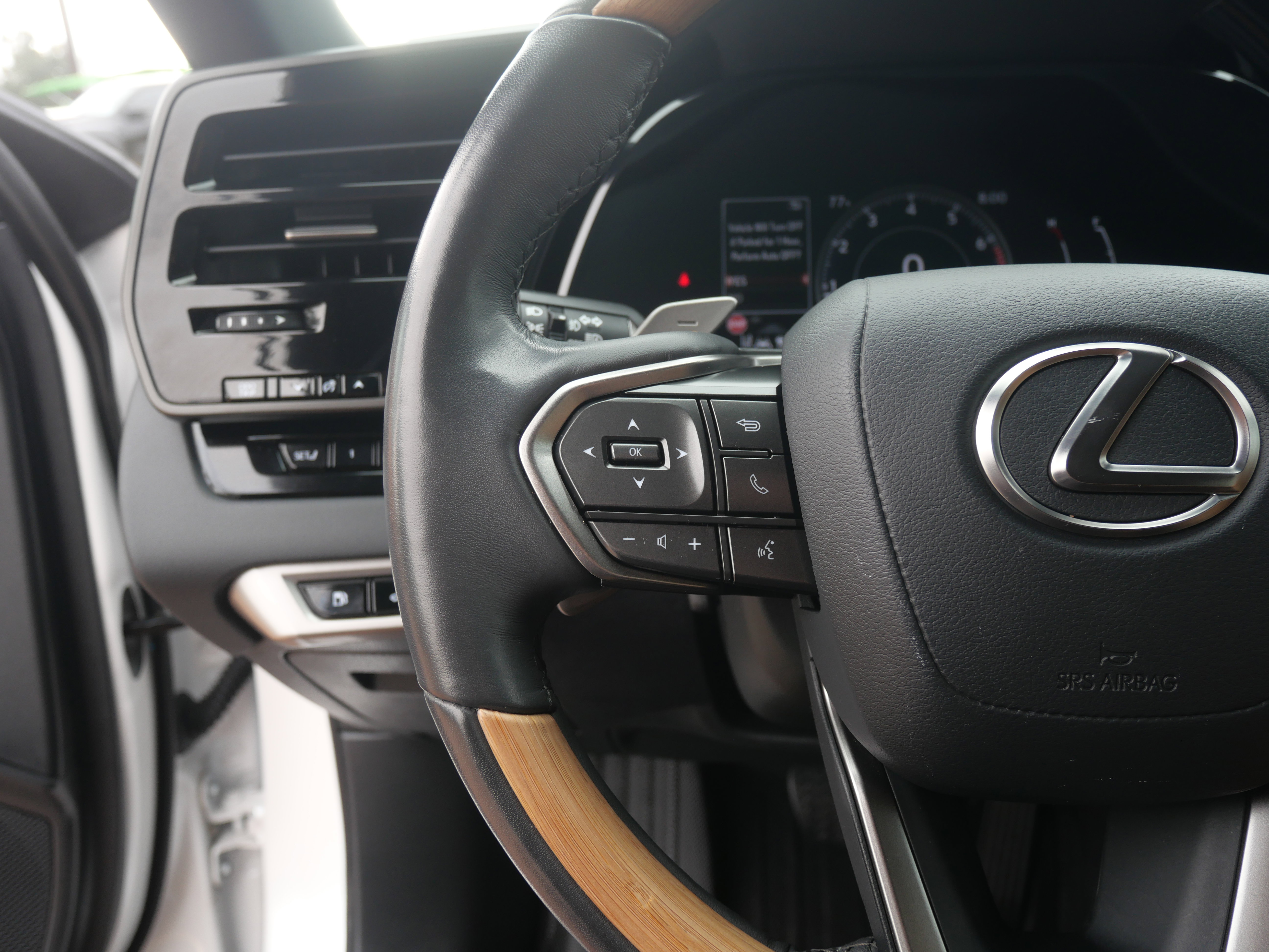 Certified 2024 Lexus RX 350 Premium image 23