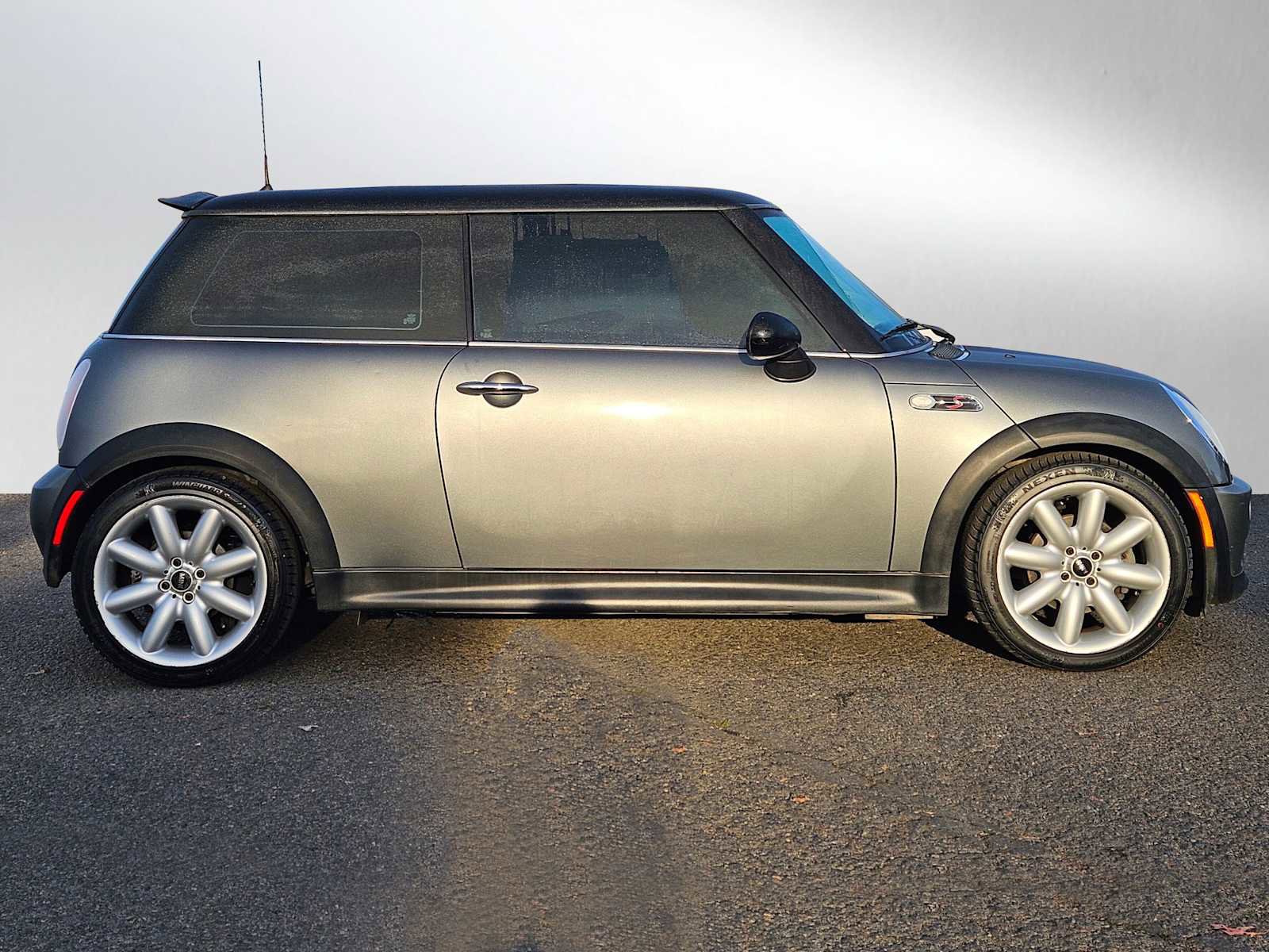 Used 2004 MINI Cooper S image 8