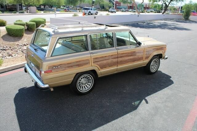 Used 1990 Jeep Grand Wagoneer AWD/4WD image 14
