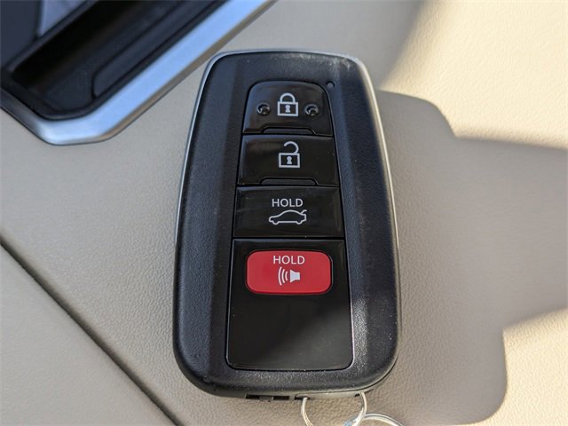 Used 2020 Toyota Highlander Limited image 25