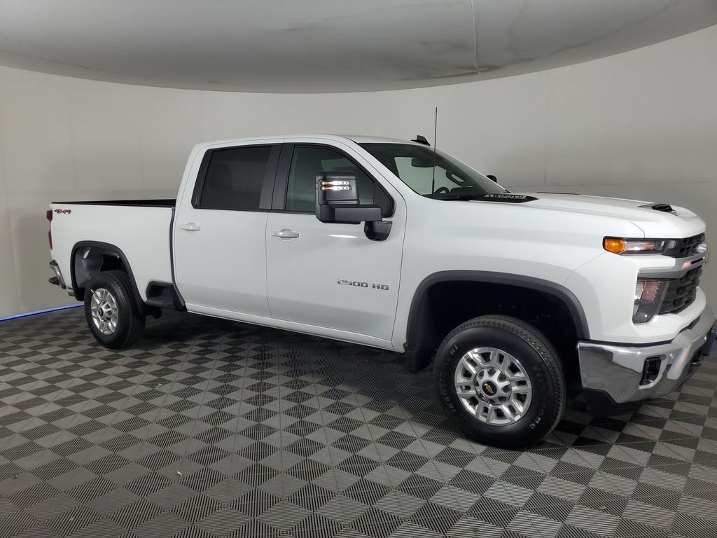New 2026 Chevrolet Silverado 2500 LT w/ Safety Package AWD/4WD image 3