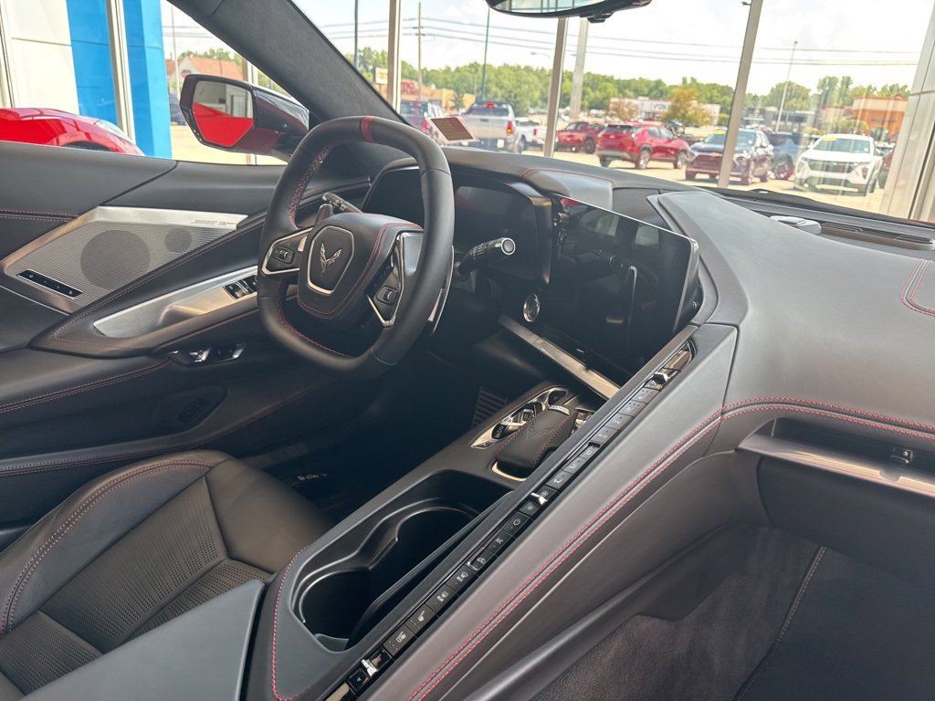 Used 2023 Chevrolet Corvette Stingray Premium Cpe w/ Z51 Performance Package image 13