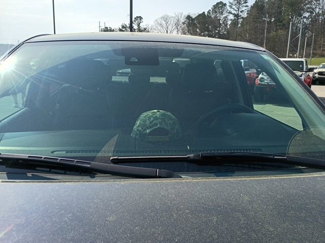 Used 2021 Toyota Tundra SR5 w/ Trail Edition image 5