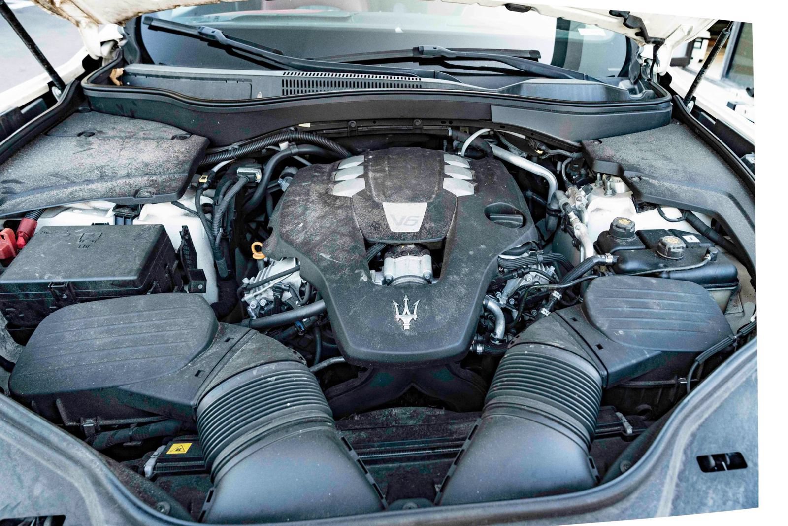 Used 2019 Maserati Levante GranLusso AWD/4WD image 49