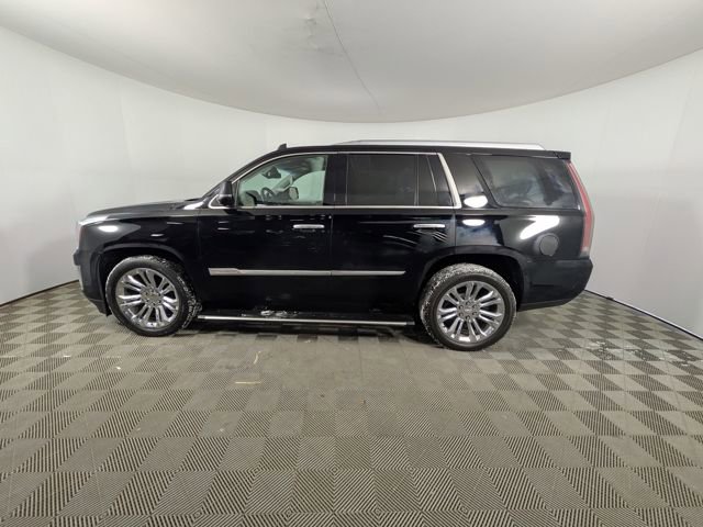 Used 2017 Cadillac Escalade Premium Luxury w/ LPO, Radiant Package image 29