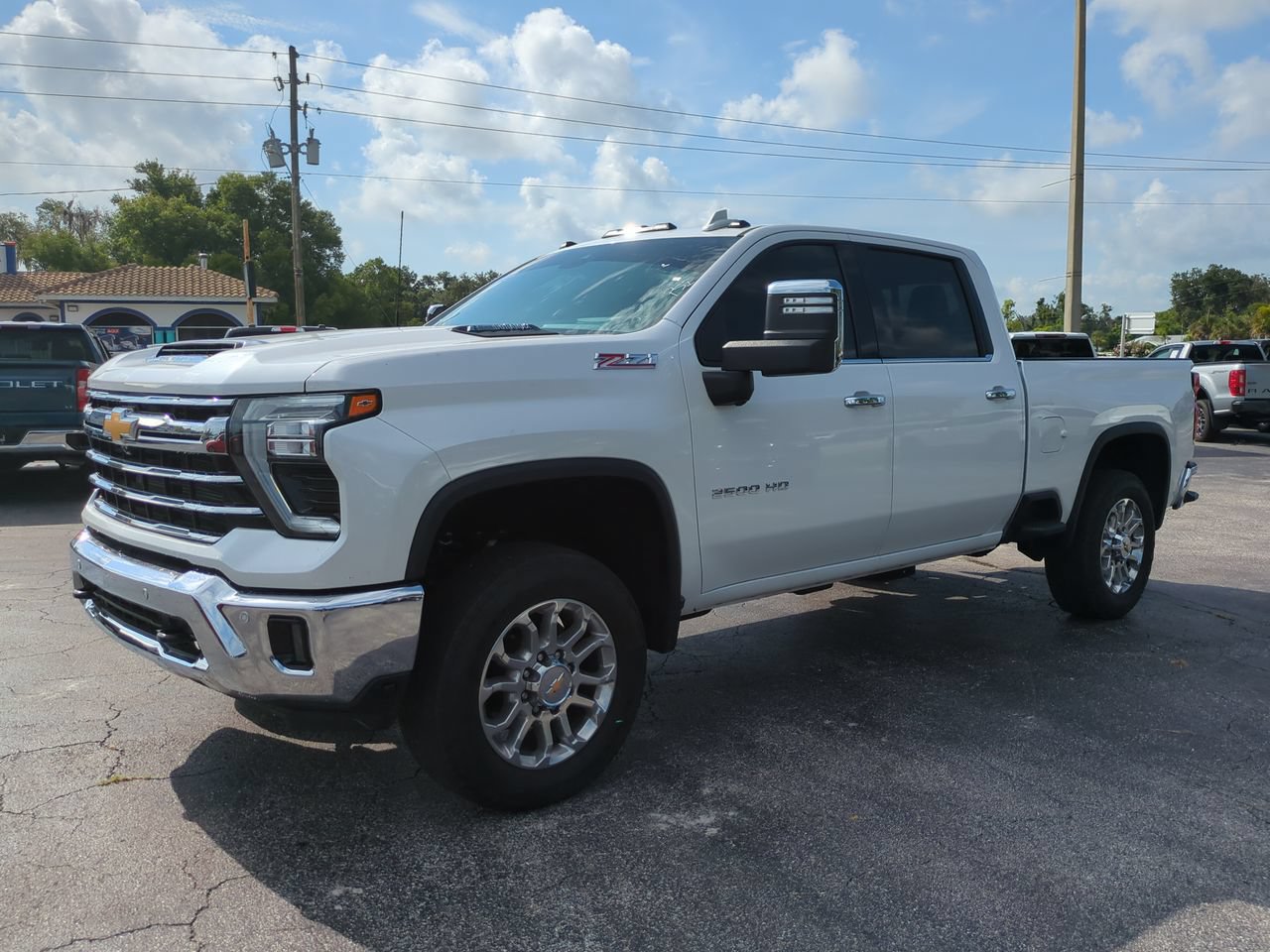 Used 2024 Chevrolet Silverado 2500 LTZ w/ LTZ Plus Package AWD/4WD image 8