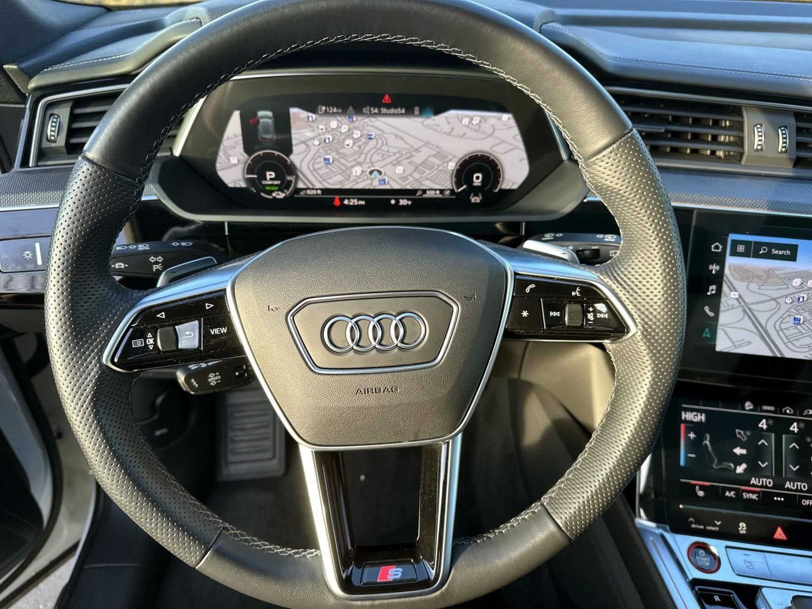 Used 2023 Audi e-tron S Premium Plus w/ Black Optic Package image 17