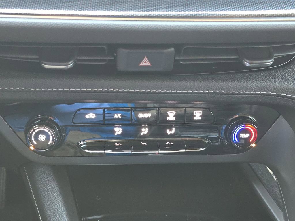 Used 2023 Buick Envision Preferred image 25