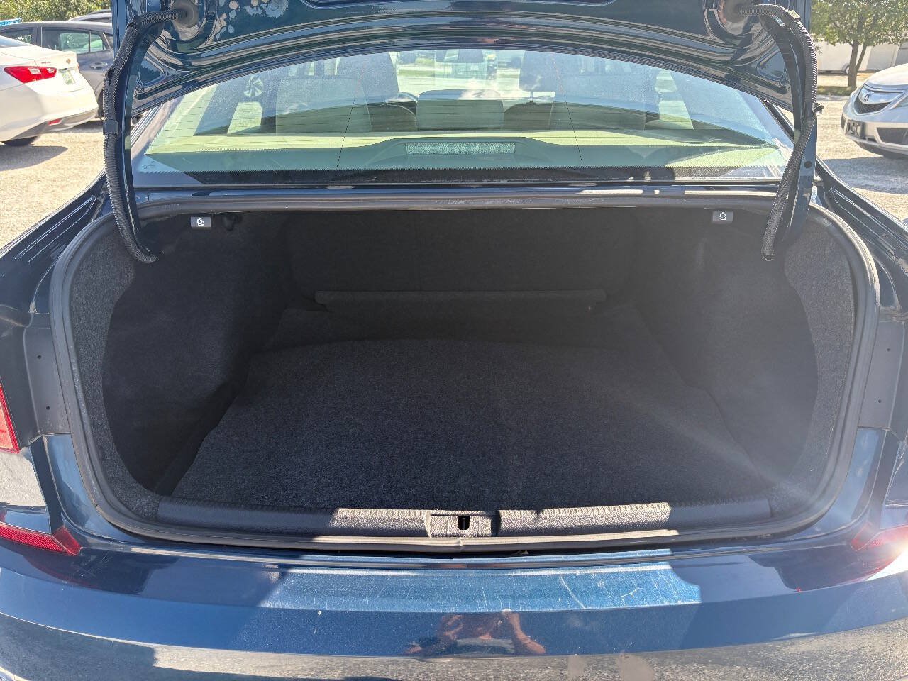 Used 2018 Volkswagen Passat 2.0T R-Line FWD image 27