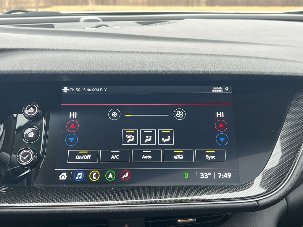 Used 2023 Buick Envision Essence w/ Technology Package I image 27