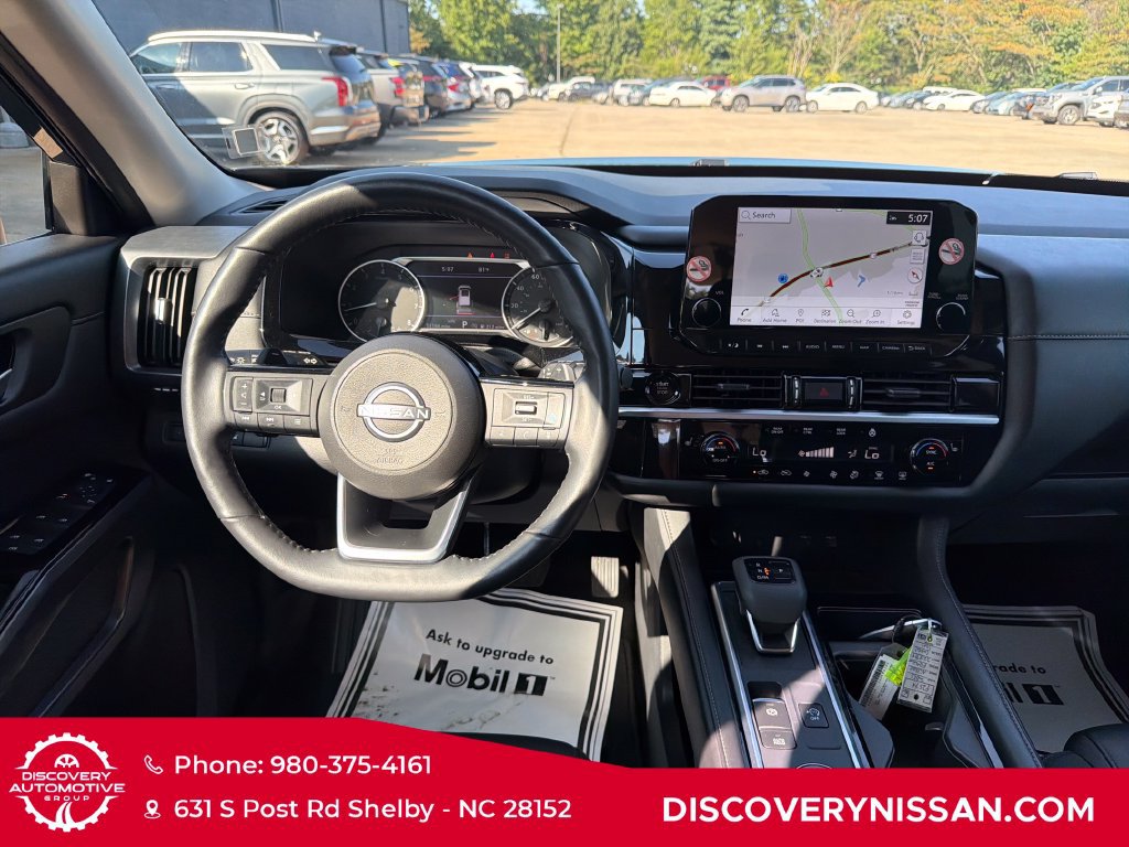 Certified 2025 Nissan Pathfinder SL AWD/4WD image 31