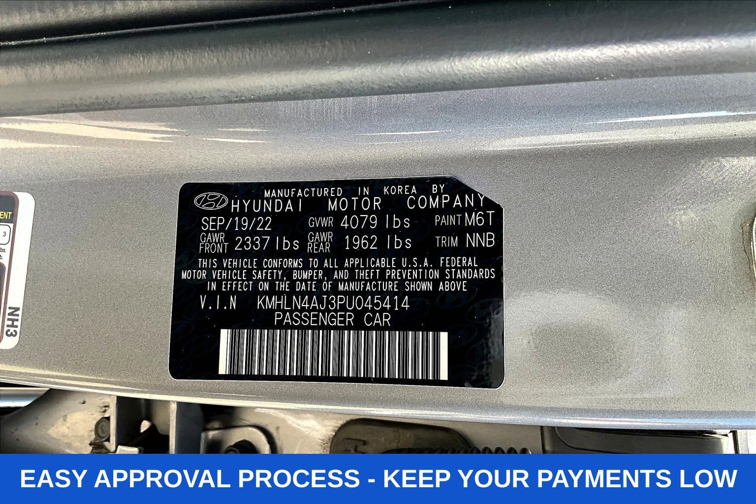 Used 2023 Hyundai Elantra Limited w/ Preferred Accessory Package FWD image 19