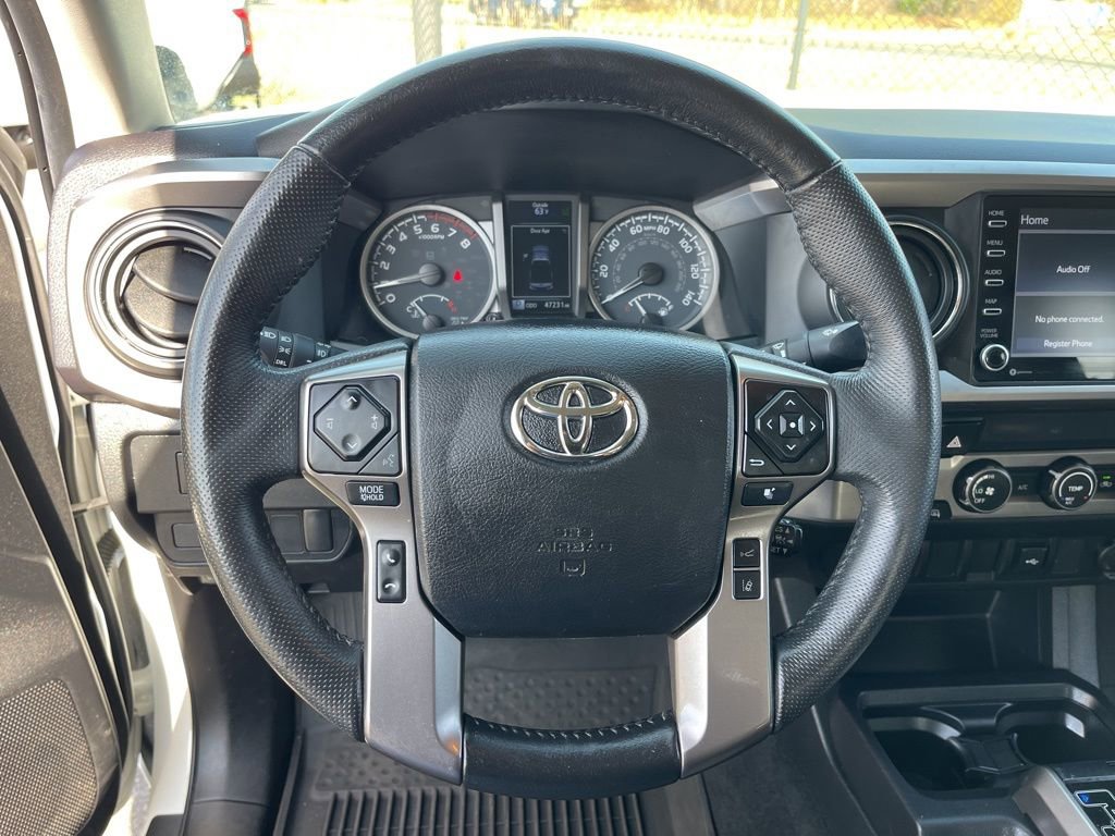 Certified 2022 Toyota Tacoma SR5 w/ SR5 Appearance Package (SM) image 17