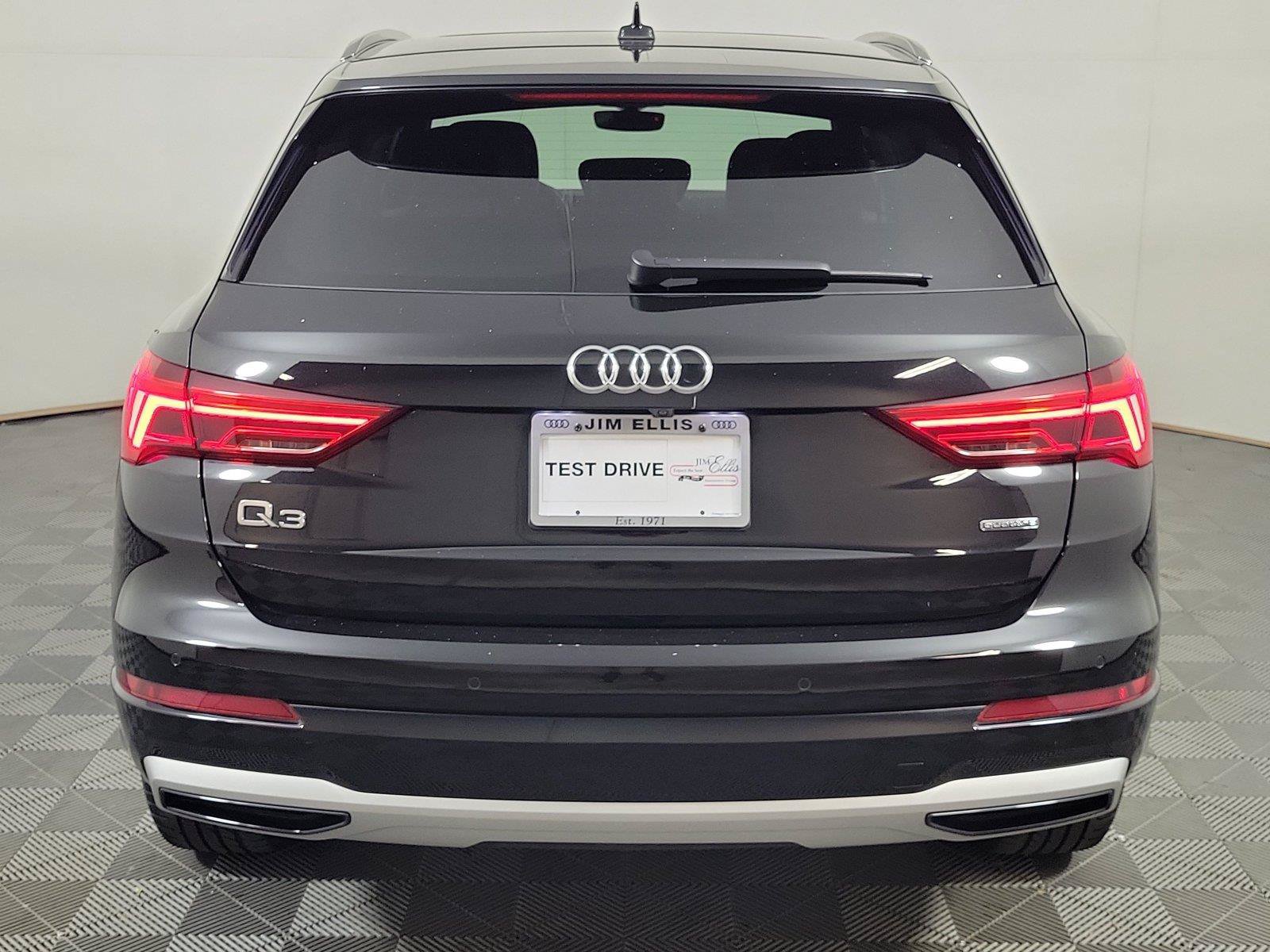 Used 2021 Audi Q3 2.0T Premium AWD/4WD image 5