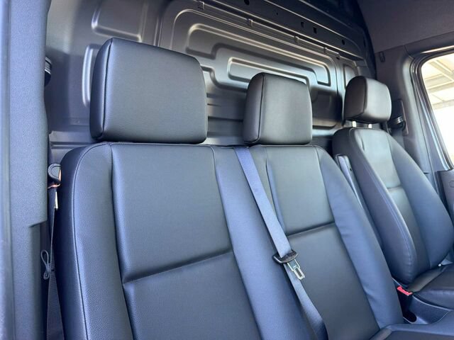 New 2026 Mercedes-Benz Sprinter 2500 image 16