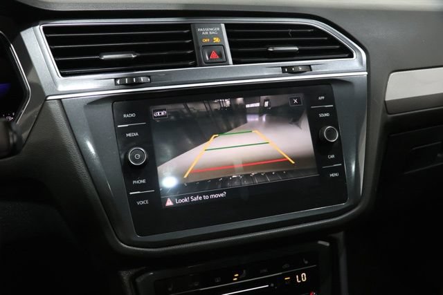 Used 2023 Volkswagen Tiguan SE R-Line FWD image 25