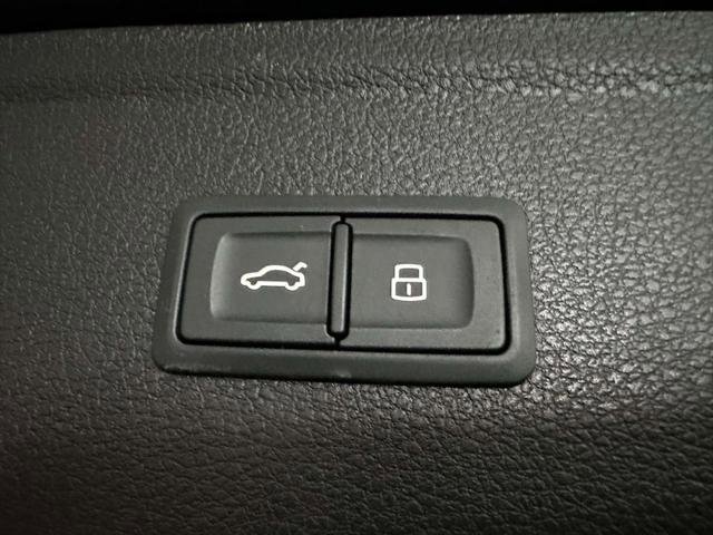 Used 2022 Audi Q5 2.0T Premium w/ Convenience Package AWD/4WD image 9