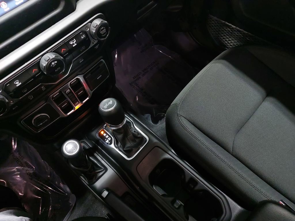 Used 2021 Jeep Wrangler Unlimited Sport image 24