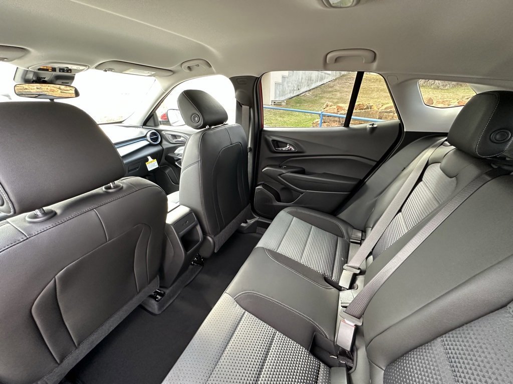 New 2026 Chevrolet Trax LT image 17