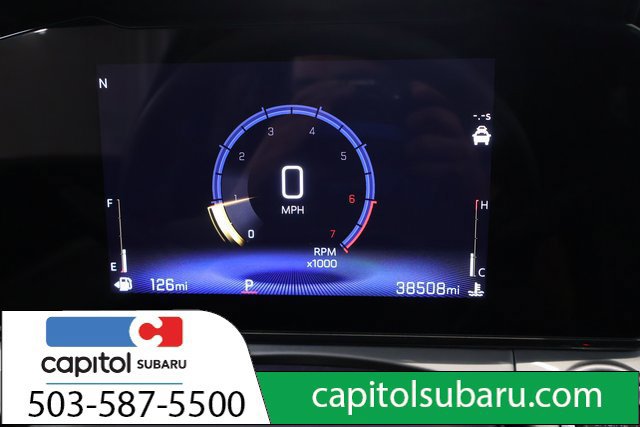 Used 2025 Chevrolet Trax LT FWD image 16