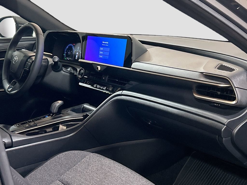 Used 2023 Toyota Crown XLE image 26