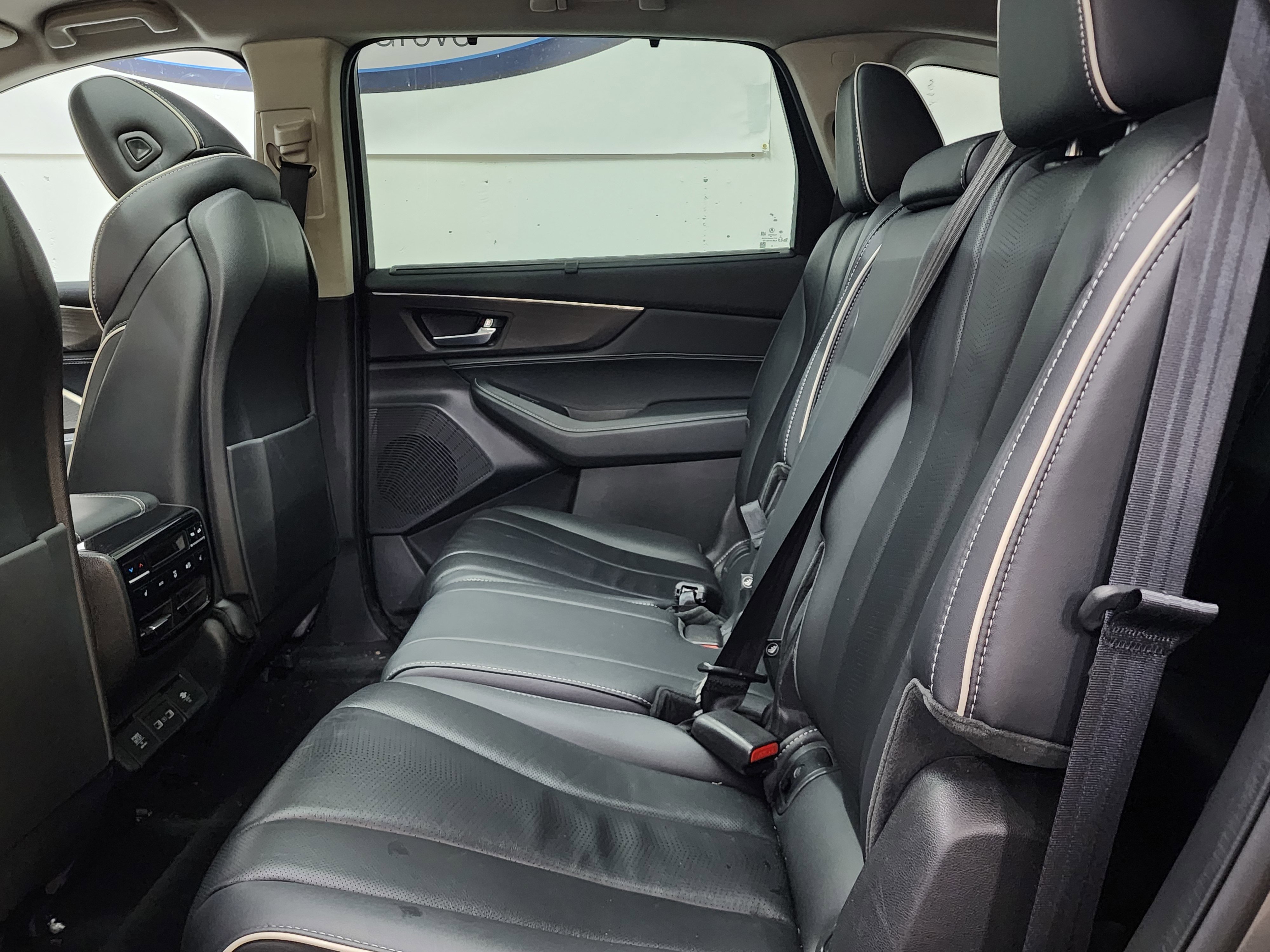 Certified 2023 Acura MDX SH-AWD w/ Advance Package image 15