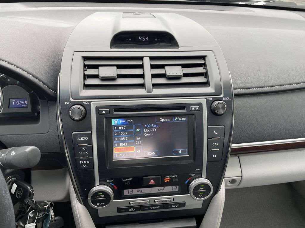 Used 2012 Toyota Camry XLE FWD image 18