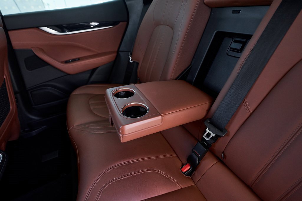 Used 2022 Maserati Levante Modena image 31