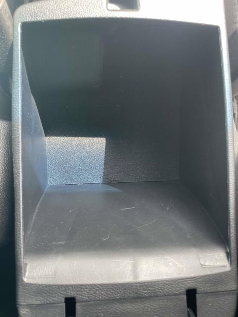 Used 2014 Hyundai Elantra SE image 28