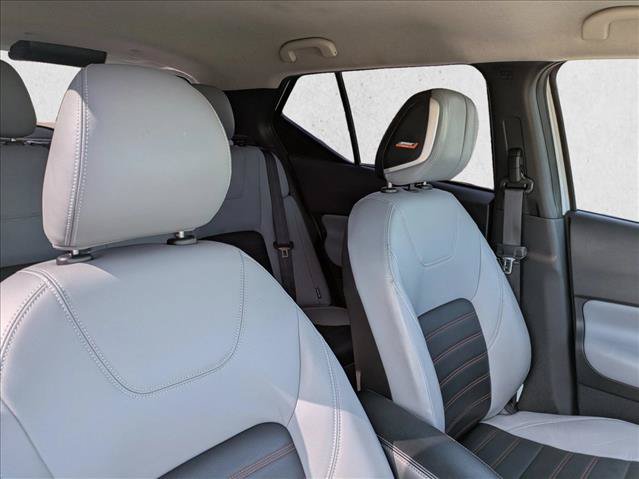 Used 2024 Nissan Kicks SR w/ SR Premium Package FWD image 27
