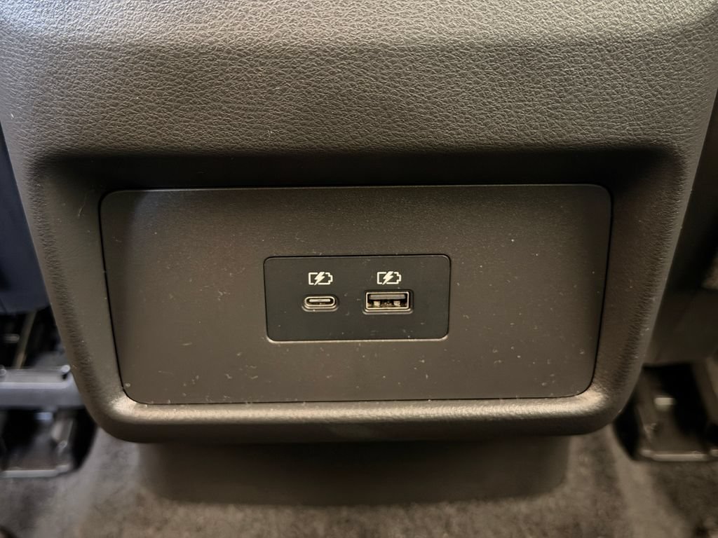 Used 2023 Nissan Rogue SV FWD image 30