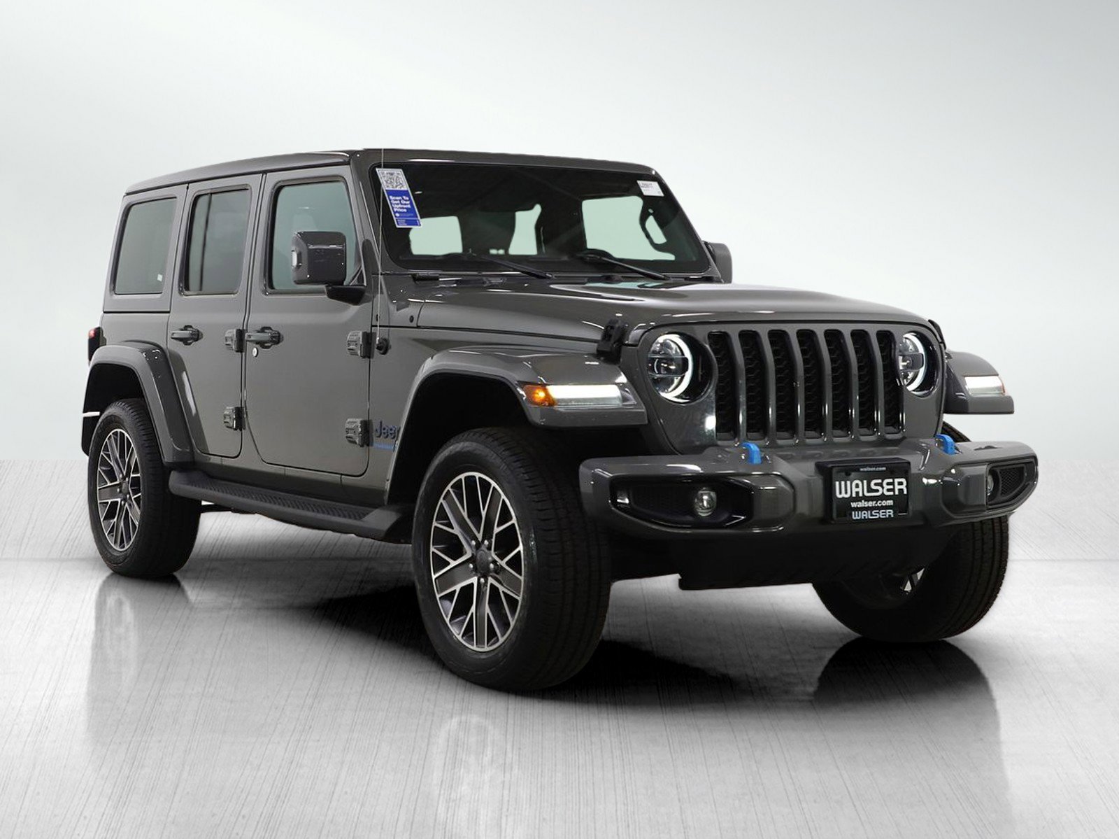 Used 2023 Jeep Wrangler Unlimited Sahara AWD/4WD image 7