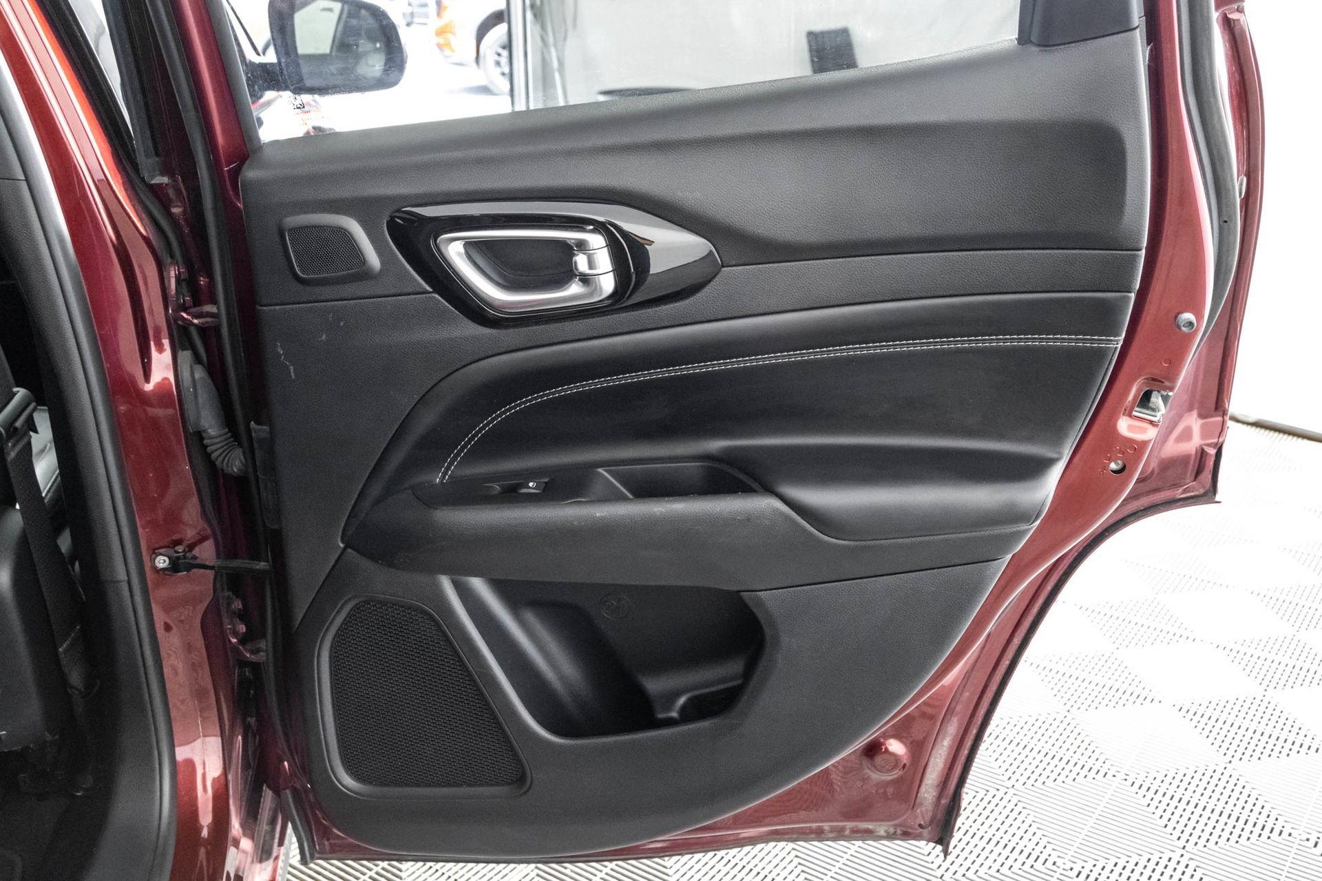 Used 2022 Jeep Compass High Altitude AWD/4WD image 42