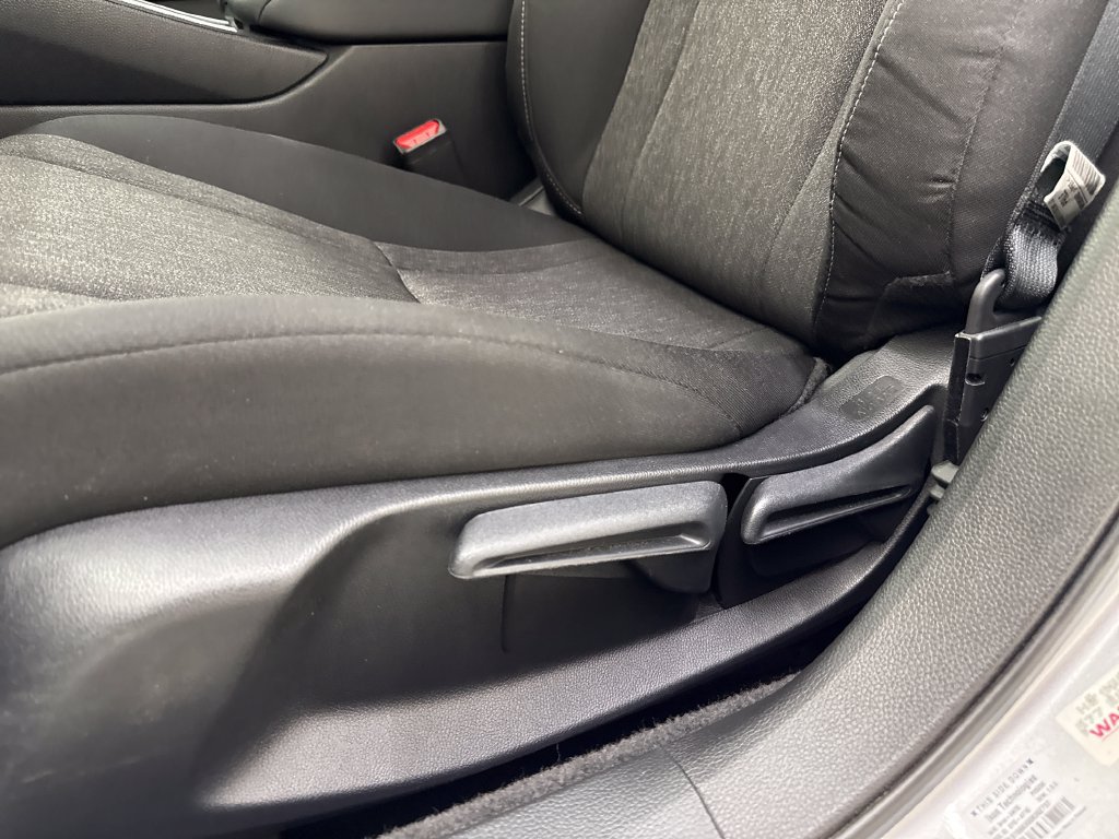 Used 2025 Honda Accord LX image 12