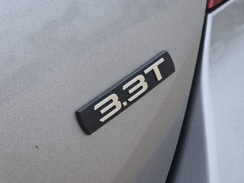 Used 2022 Genesis G70 3.3T RWD image 31