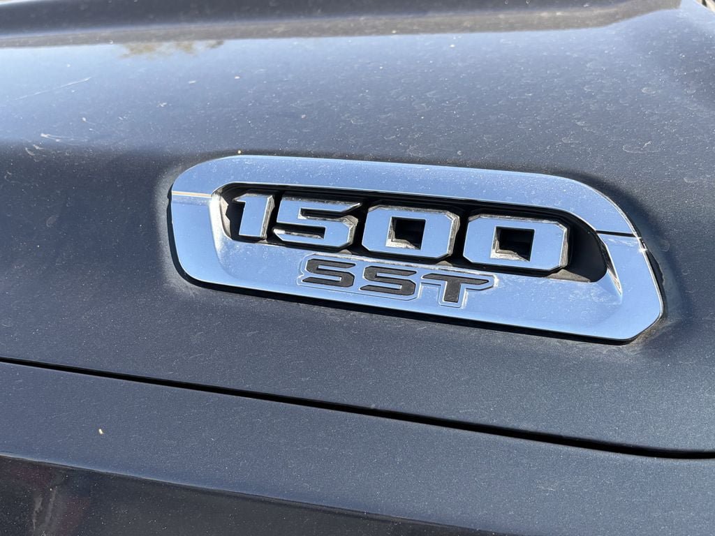 Used 2025 RAM 1500 Big Horn AWD/4WD image 10