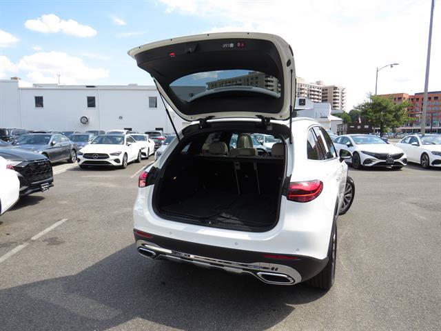 Used 2026 Mercedes-Benz GLC 300 4MATIC image 31