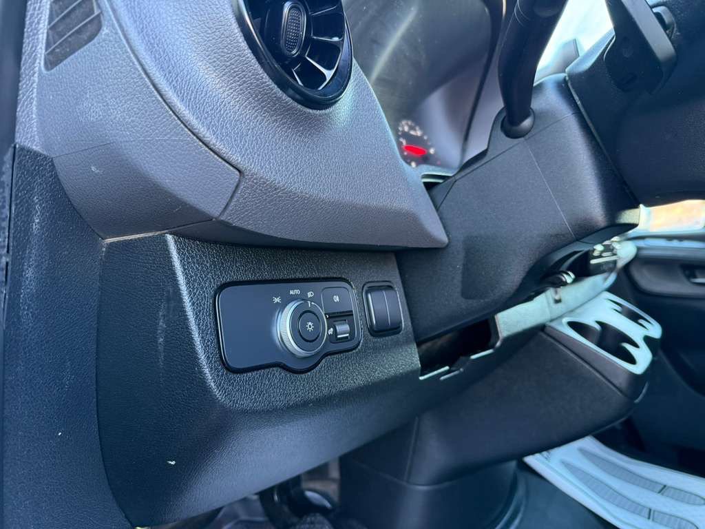 Used 2019 Mercedes-Benz Sprinter 144 image 17