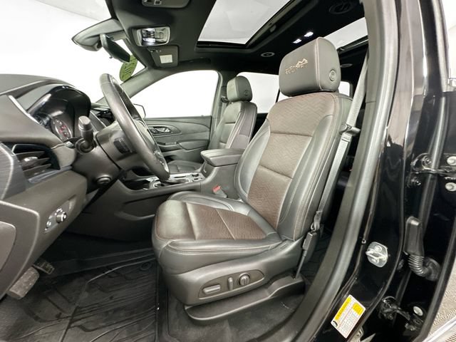 Used 2023 Chevrolet Traverse High Country w/ LPO, Floor Liner Package AWD/4WD image 21
