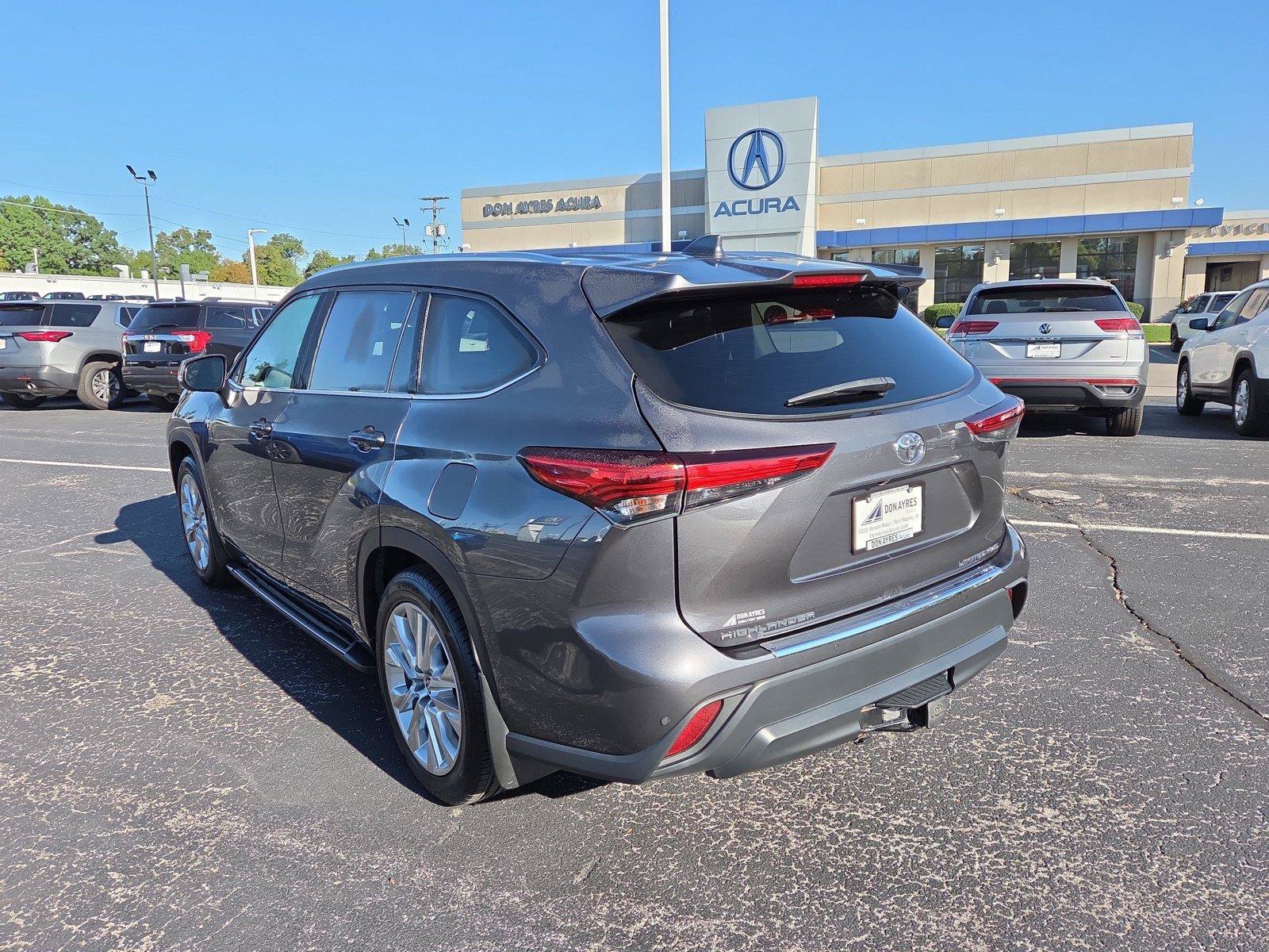 Used 2020 Toyota Highlander Limited AWD/4WD image 29