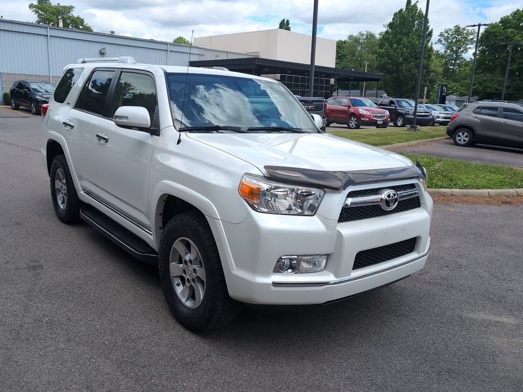 Used 2013 Toyota 4Runner SR5 w/ Convenience Pkg AWD/4WD image 2